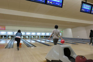 bowling1401.jpg