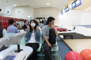bowling1403.jpg