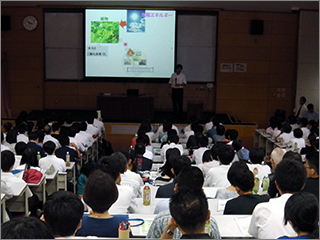 学部の教育・研究紹介