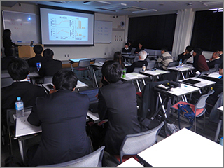 発表の様子2